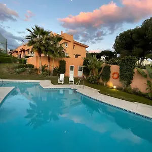 Quarto em Acomodações Particulares Deluxe In Royal Cabopino Townhouse, Marbella