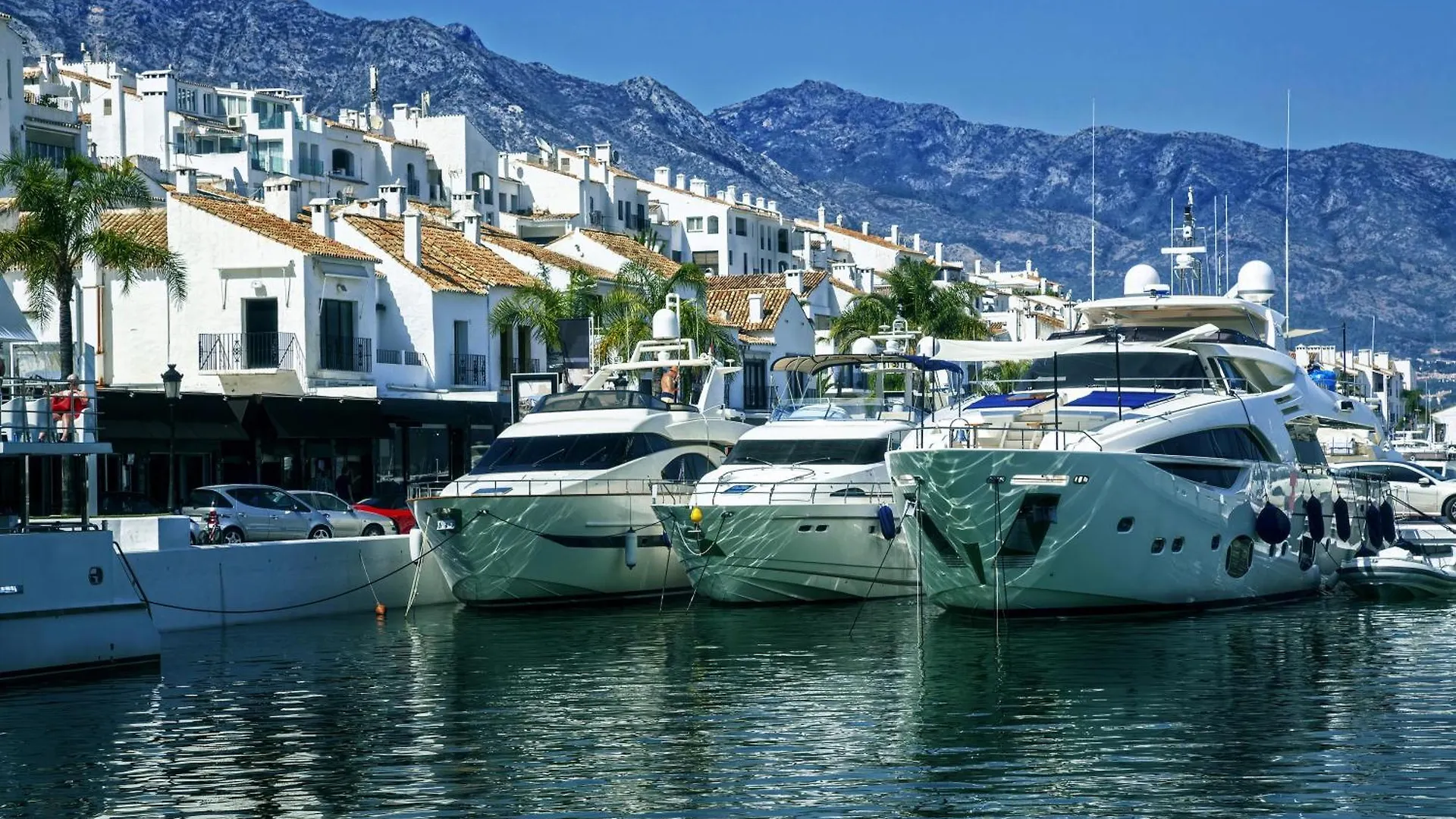 Holiday home Duplex Marbella Concordia Close To Beach - Happy Rentals